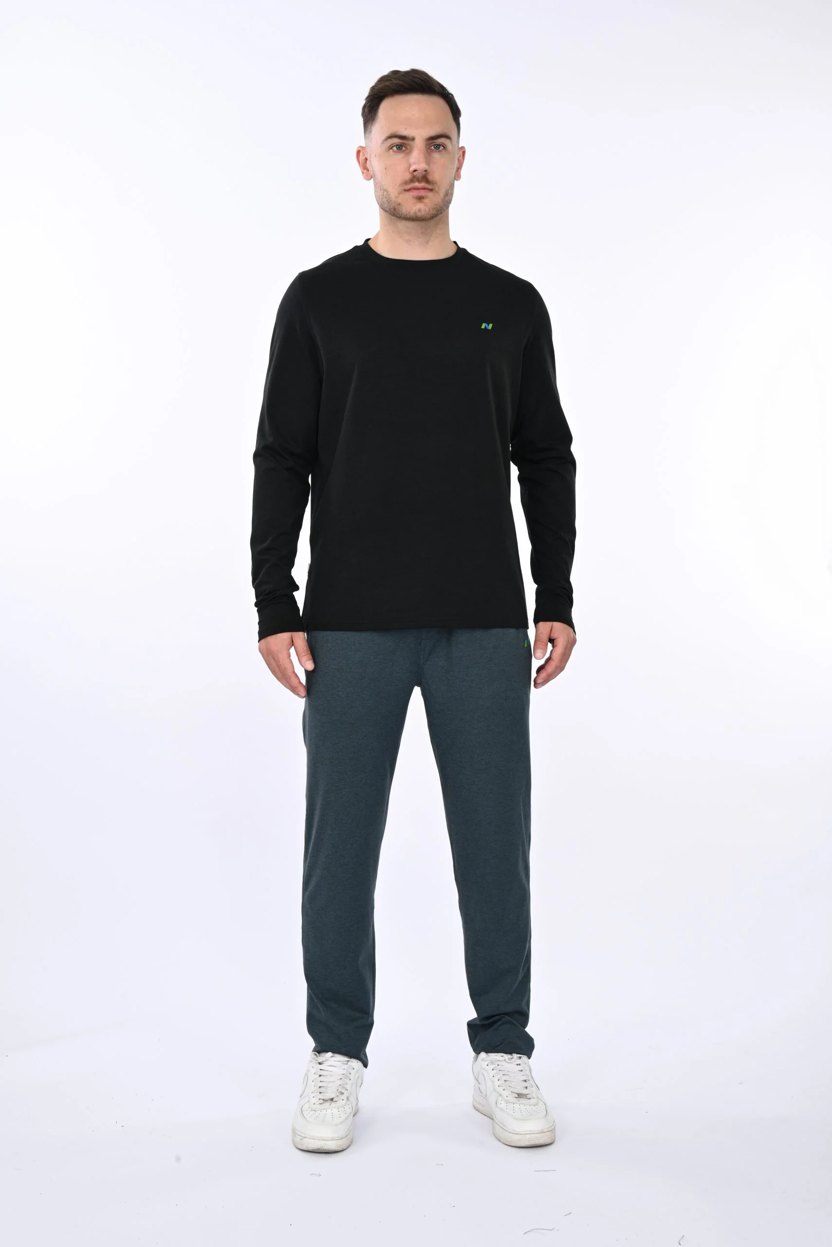 Black Heather Pullover Classic - Image 3