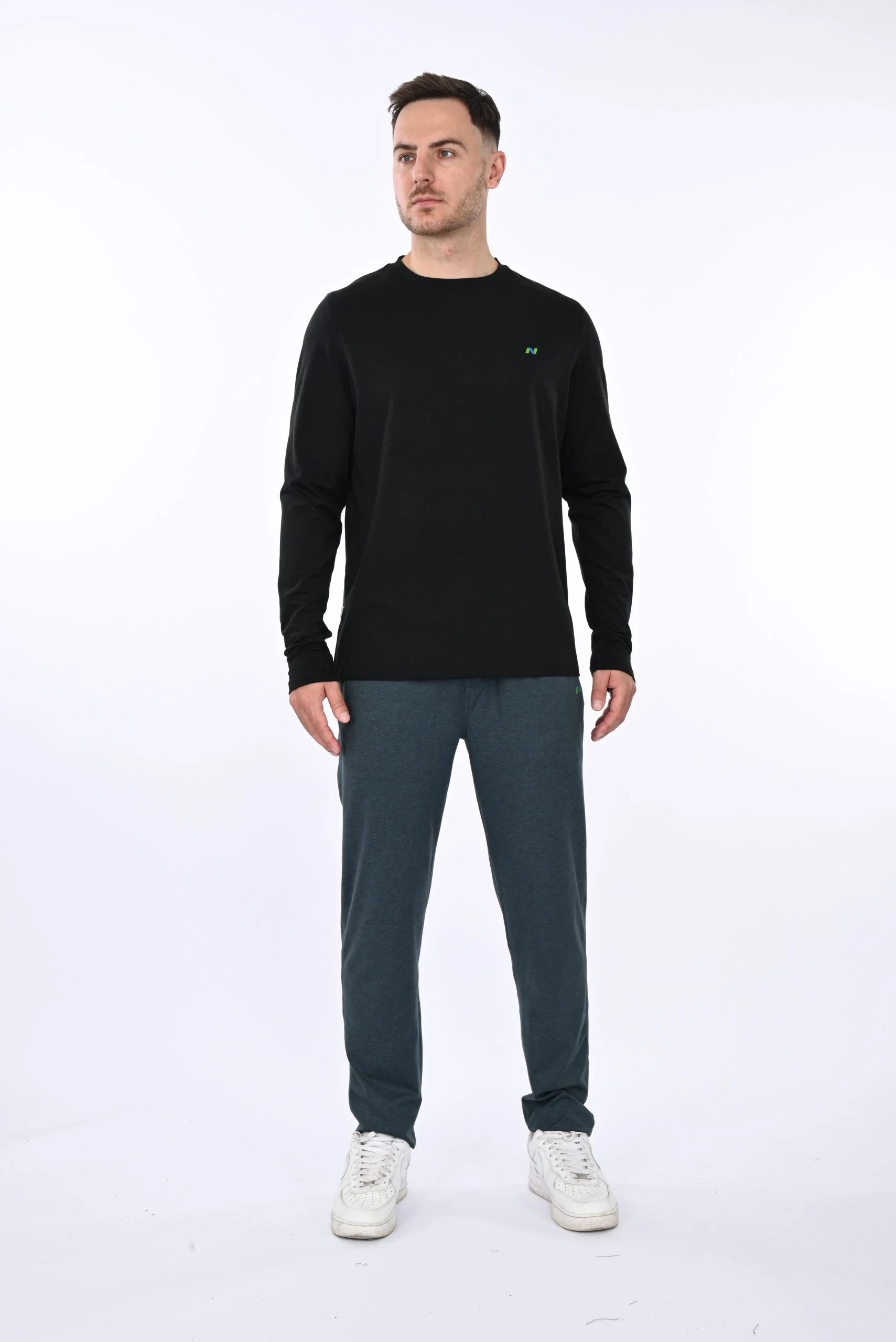 Black Heather Pullover Classic - Image 4