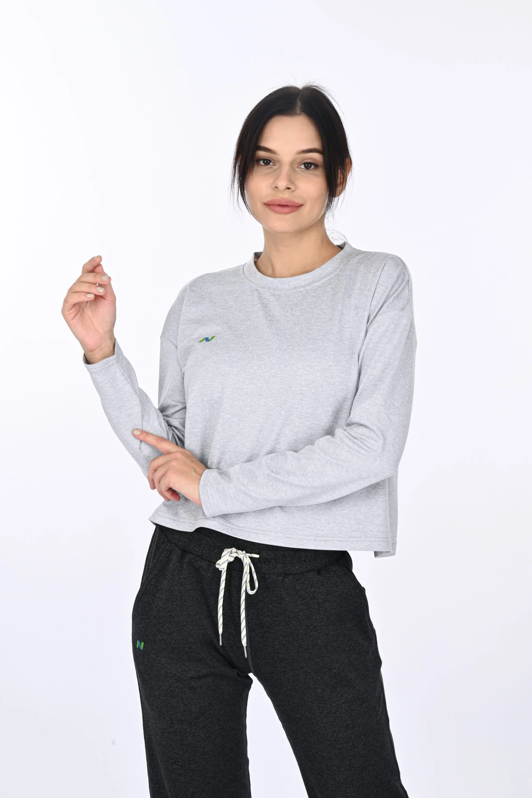 Platinum Heather Pullover Crop Top - Image 3